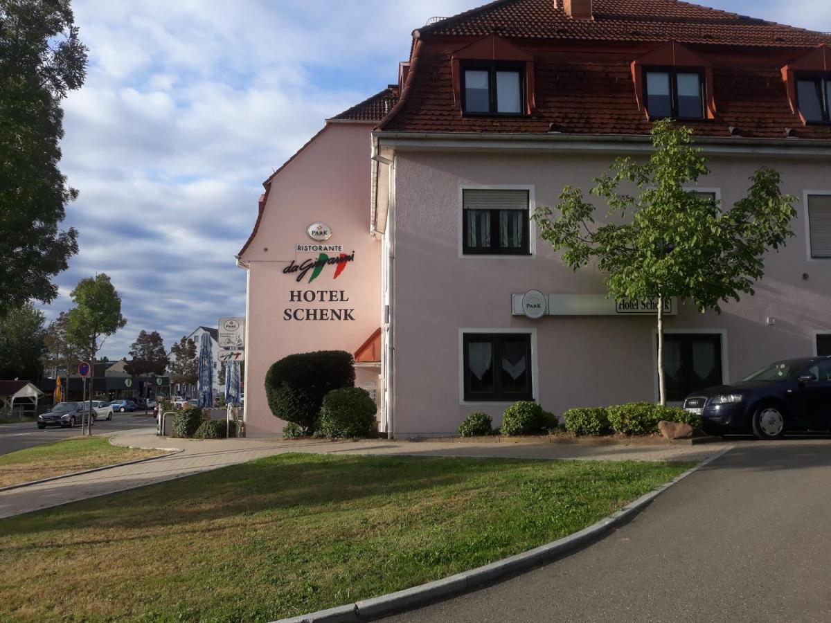 Hotel Schenk ピルマゼンス エクステリア 写真
