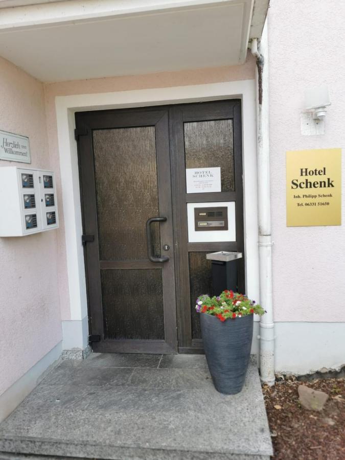 Hotel Schenk ピルマゼンス エクステリア 写真