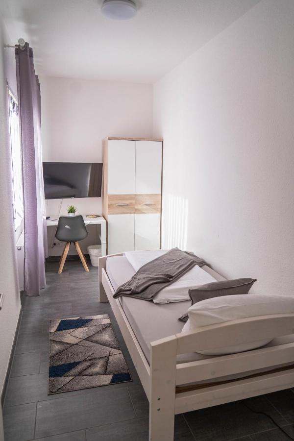 Hotel Schenk ピルマゼンス エクステリア 写真